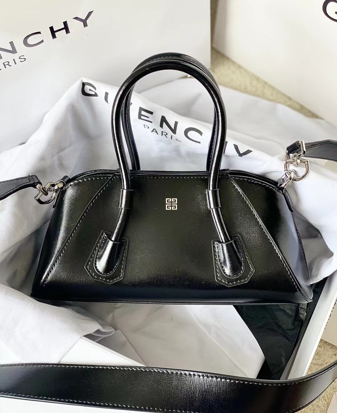 Bagsaaa Givenchy Antigona Strectch Black Bag - 22*12*8cm