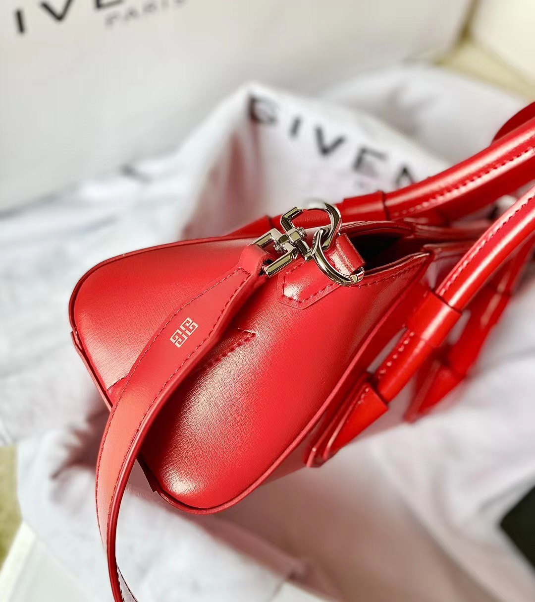 Bagsaaa Givenchy Antigona Strectch Red Bag - 22*12*8cm