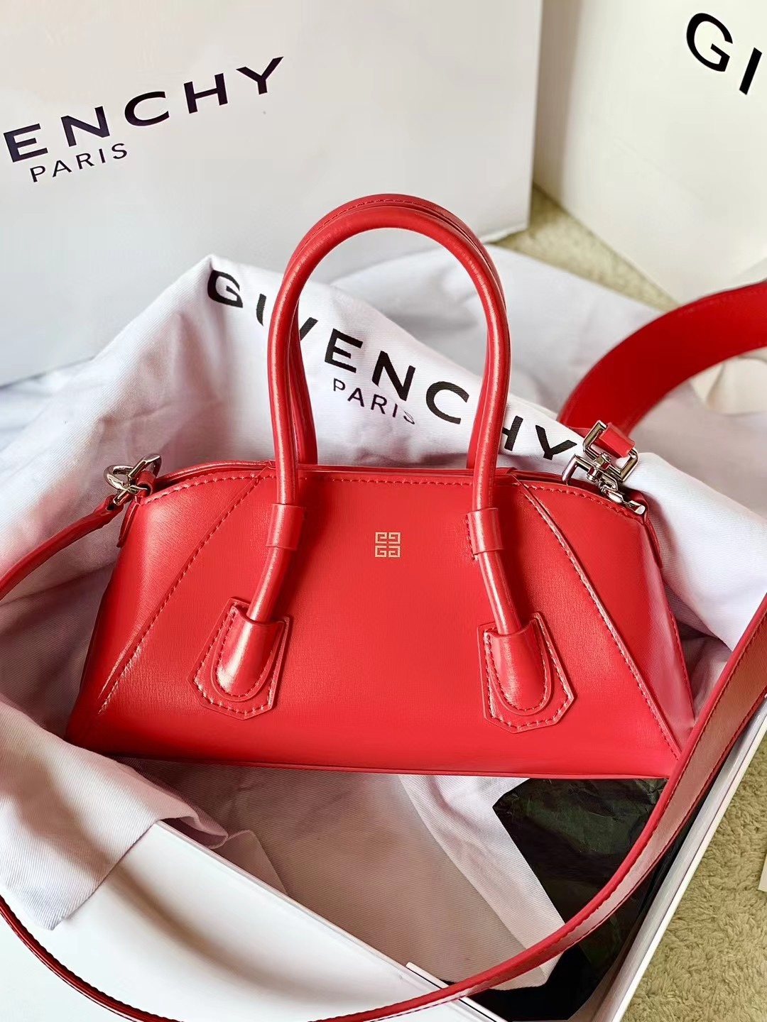 Bagsaaa Givenchy Antigona Strectch Red Bag - 22*12*8cm
