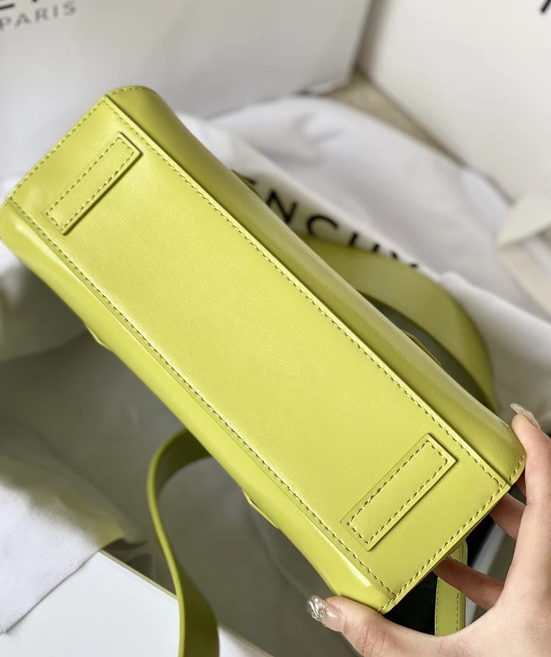 Bagsaaa Givenchy Antigona Strectch Yellow Bag - 22*12*8cm