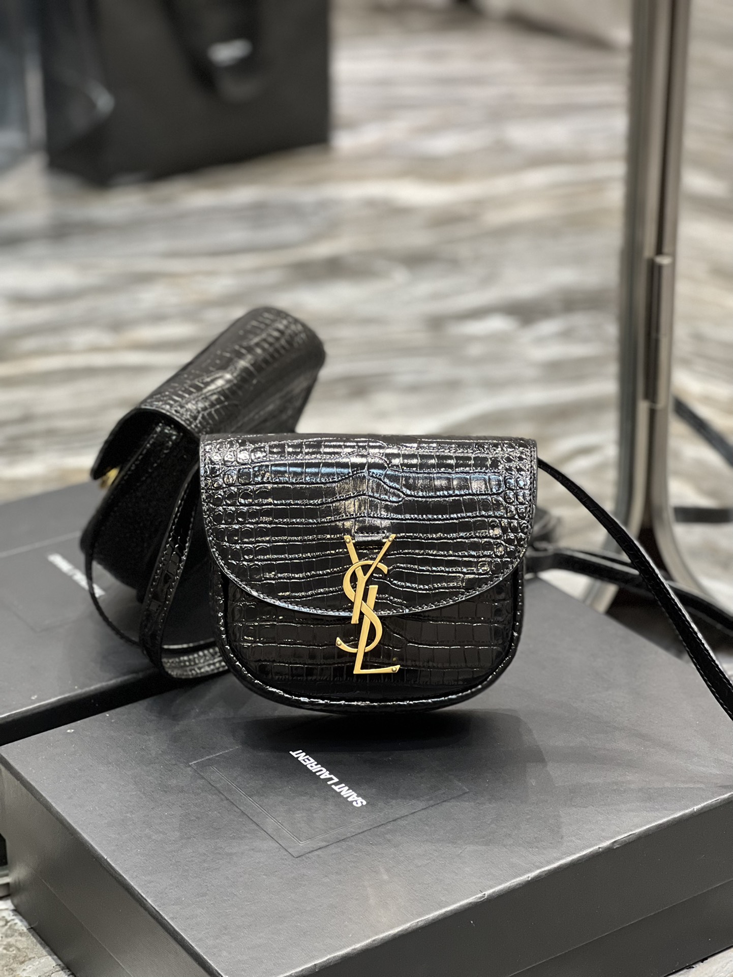 Bagsaaa Y51 Kaia Small Bag In Crocodile Leather - 18 x 15.5 x 5.5 cm