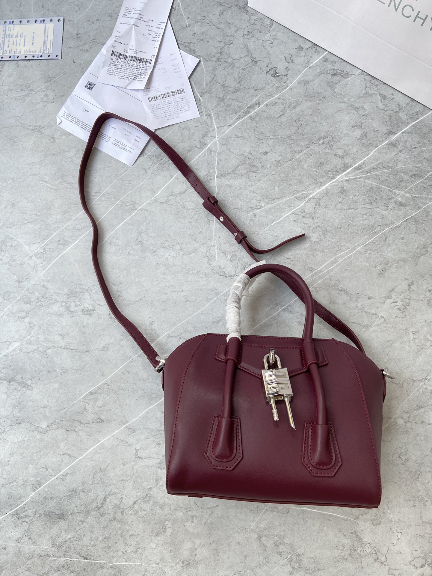 Bagsaaa Givenchy Antigona Lock Tote Bag Burgundy - 23*27*13cm