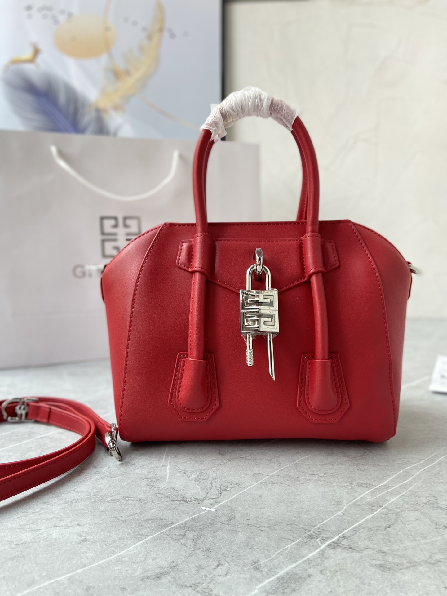 Bagsaaa Givenchy Antigona Lock Tote Bag Red - 23*27*13cm