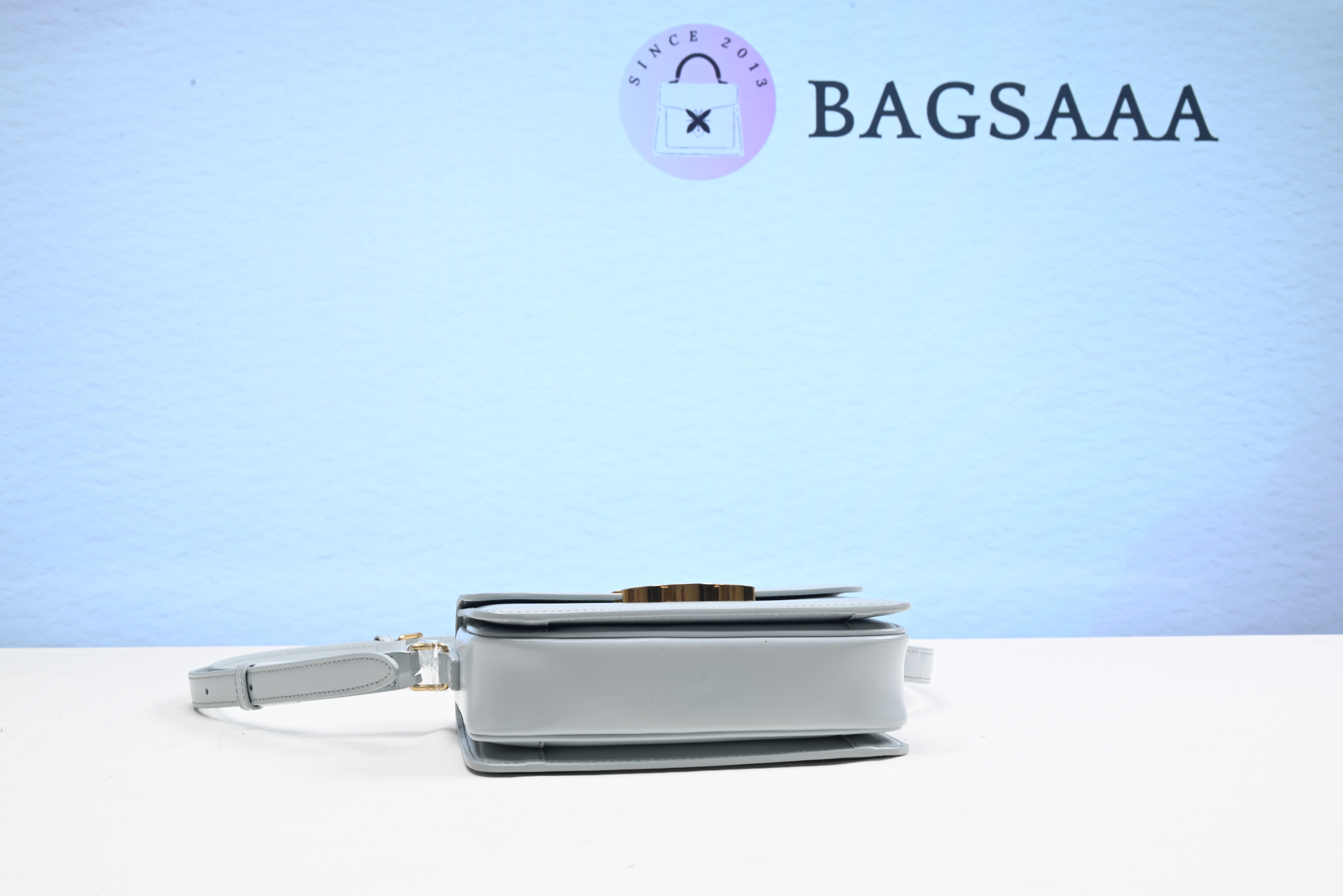 Bagsaaa Ce1i*e Classique Triomphe In shiny Calfskin Leather Blue - 18cm