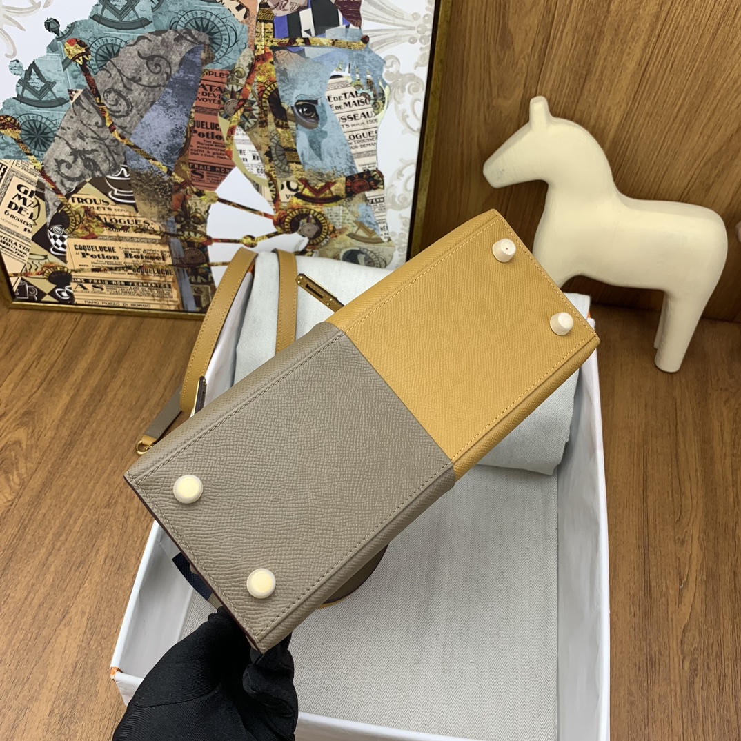 Bagsaaa H**me5 Kelly 25cm Epsom Leather Beige and Taupe