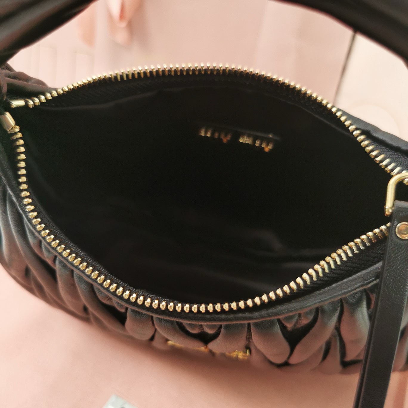 Bagsaaa M1um1u Wander matelassé nappa leather hobo bag