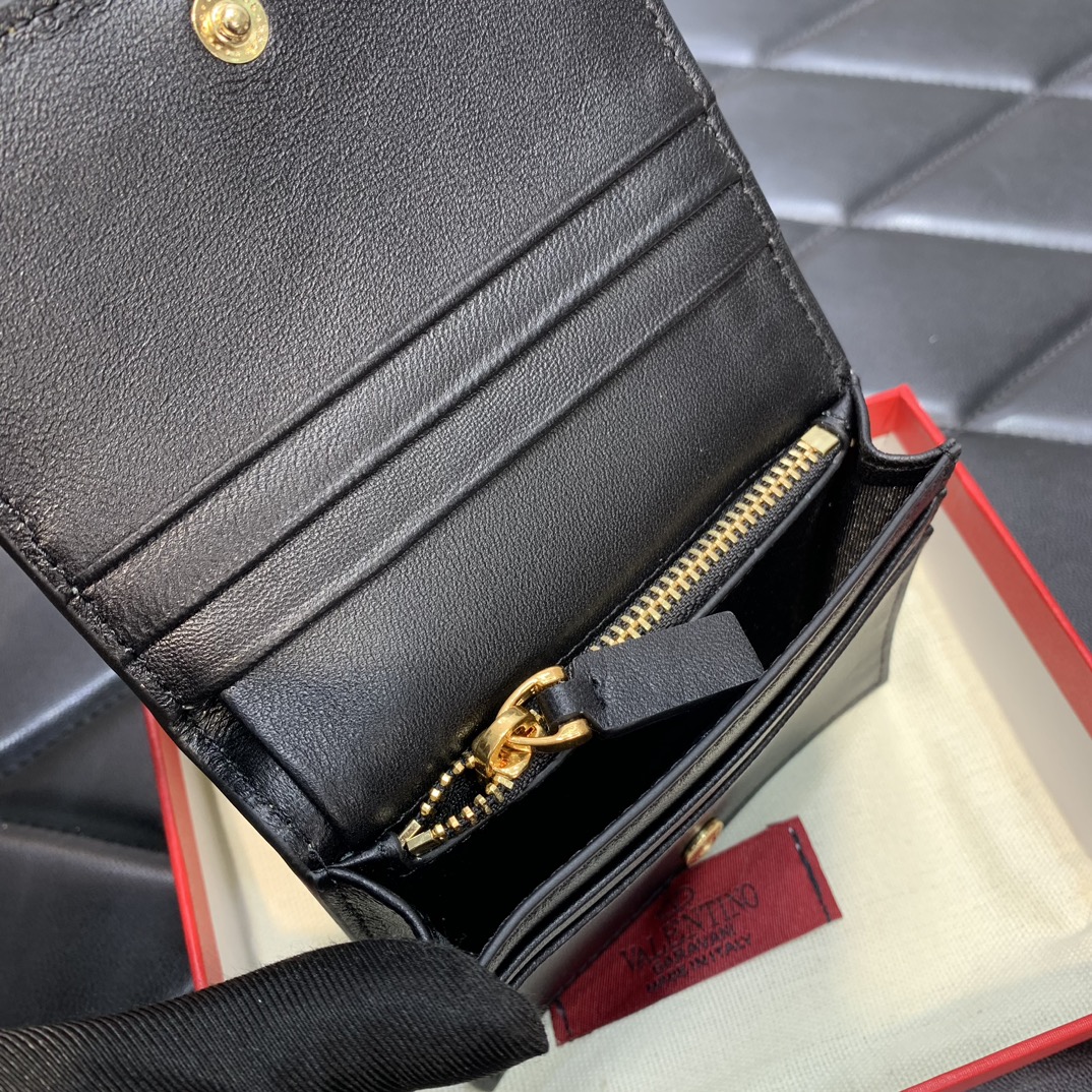 Bagsaaa Va1e*ntin0 Garavani Gold Rockstud Wallet