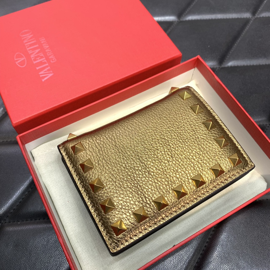 Bagsaaa Va1e*ntin0 Garavani Gold Rockstud Wallet