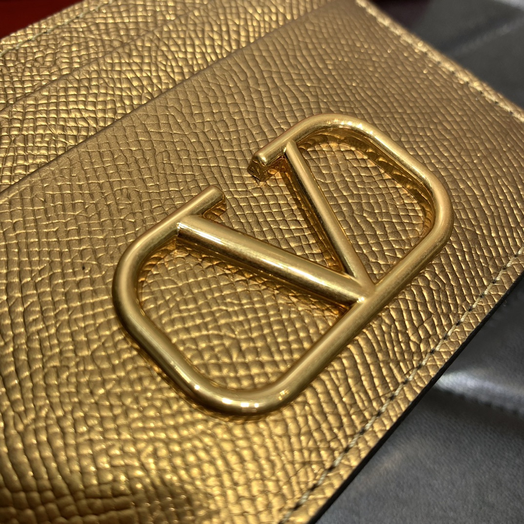 Bagsaaa Va1e*ntin0 VLogo Signature metallic cardholder