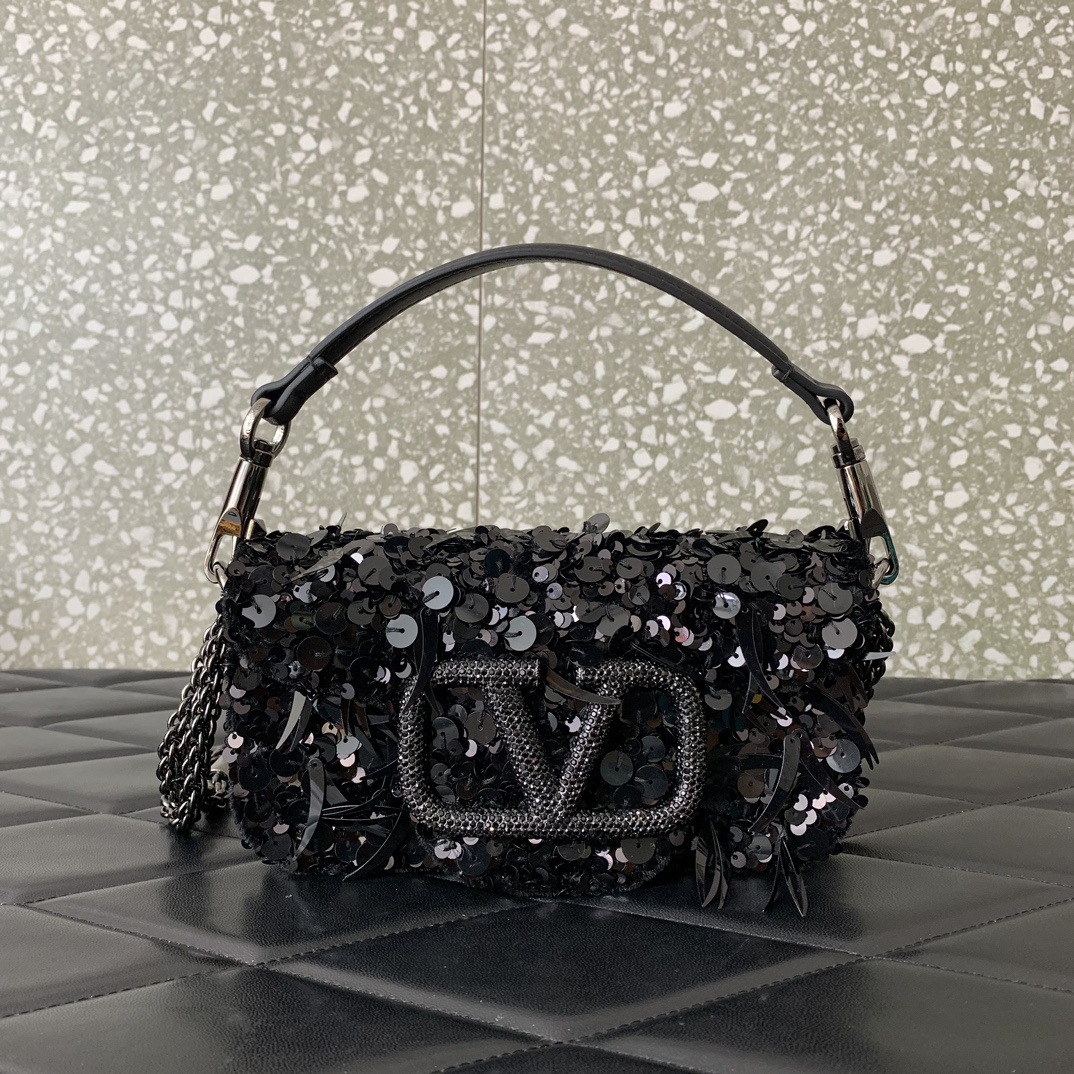 Bagsaaa Va1e*ntin0 VLogo Signature Foldover Top Mini Black Shoulder Bag - 19x10.5x5cm