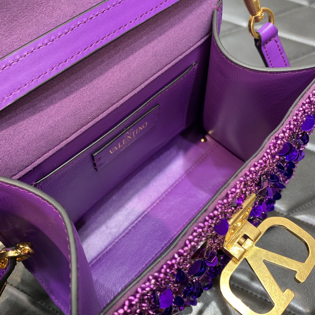 Bagsaaa Va1e*ntin0 Garavani Embellished Locó Top-Handle 3D Sequins Purple Bag - 19x13x9cm