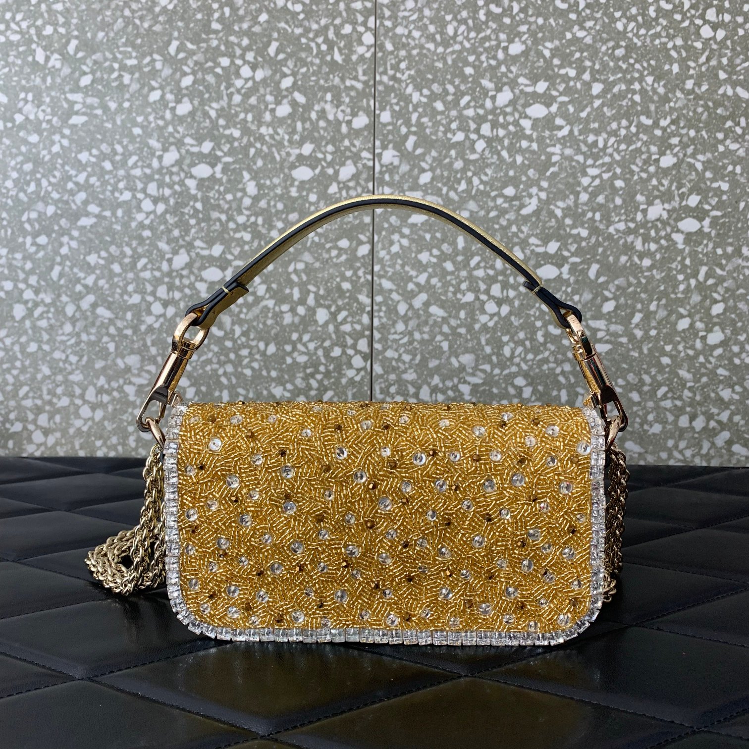 Bagsaaa Va1e*ntin0 Garavani Loco Small VLOGO Yellow Crystal Shoulder Bag