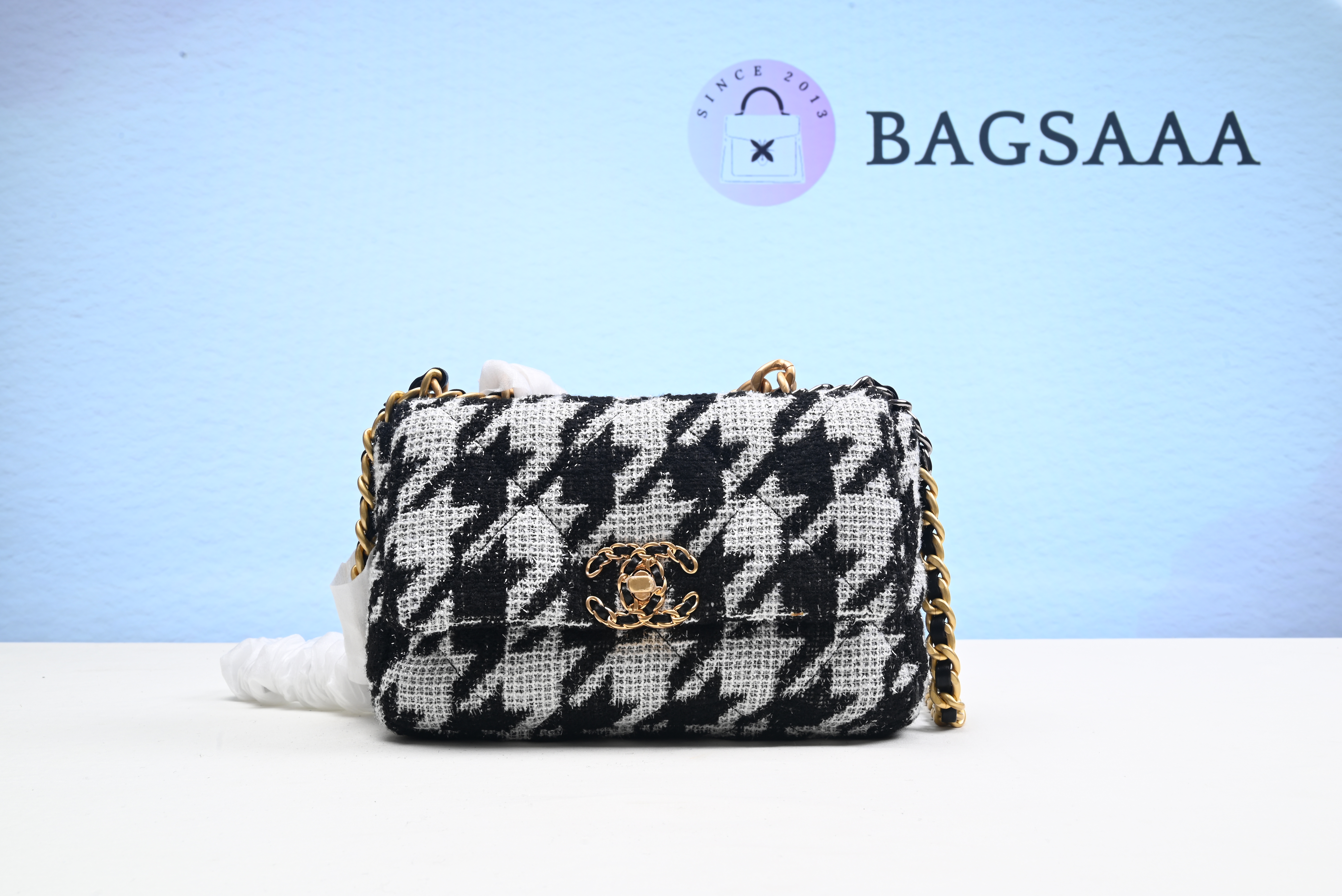 Bagsaaa Ch**el 19 Bag Tweed Quilted Black and White 26cm