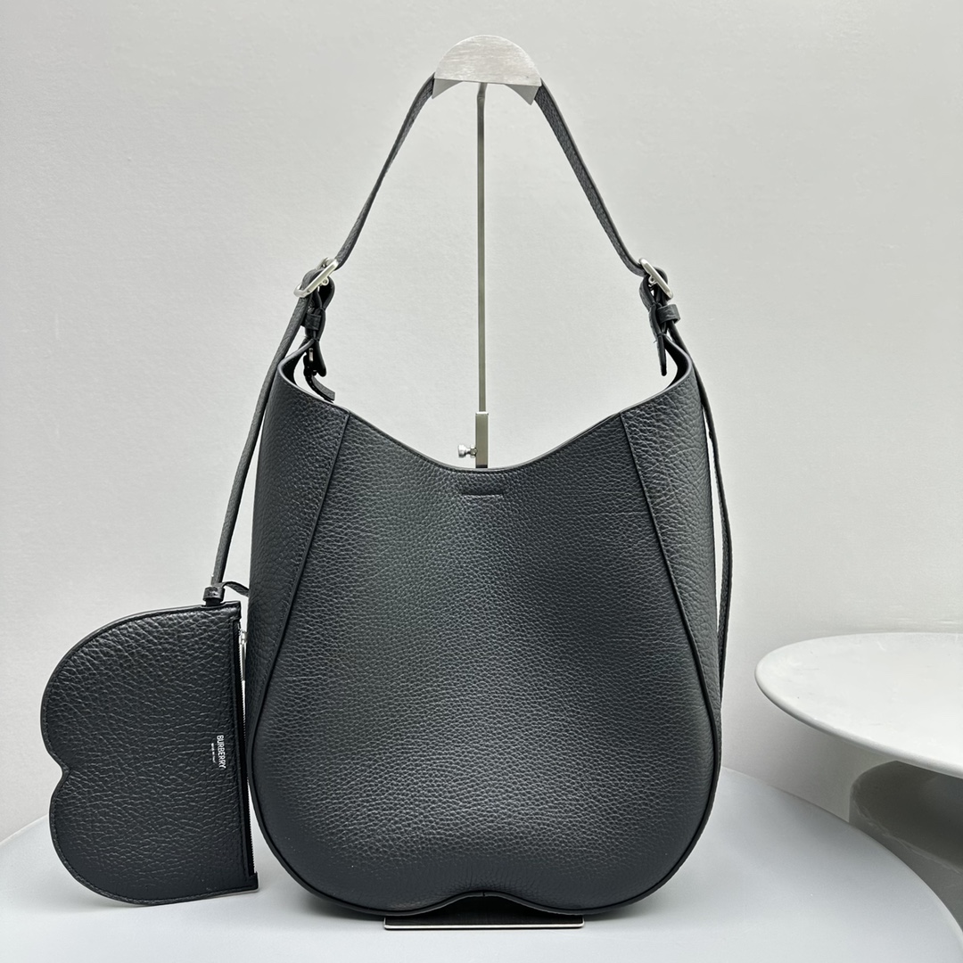 Bagsaaa Bv*b*rry Black Chess Medium Grained-leather Shoulder Bag