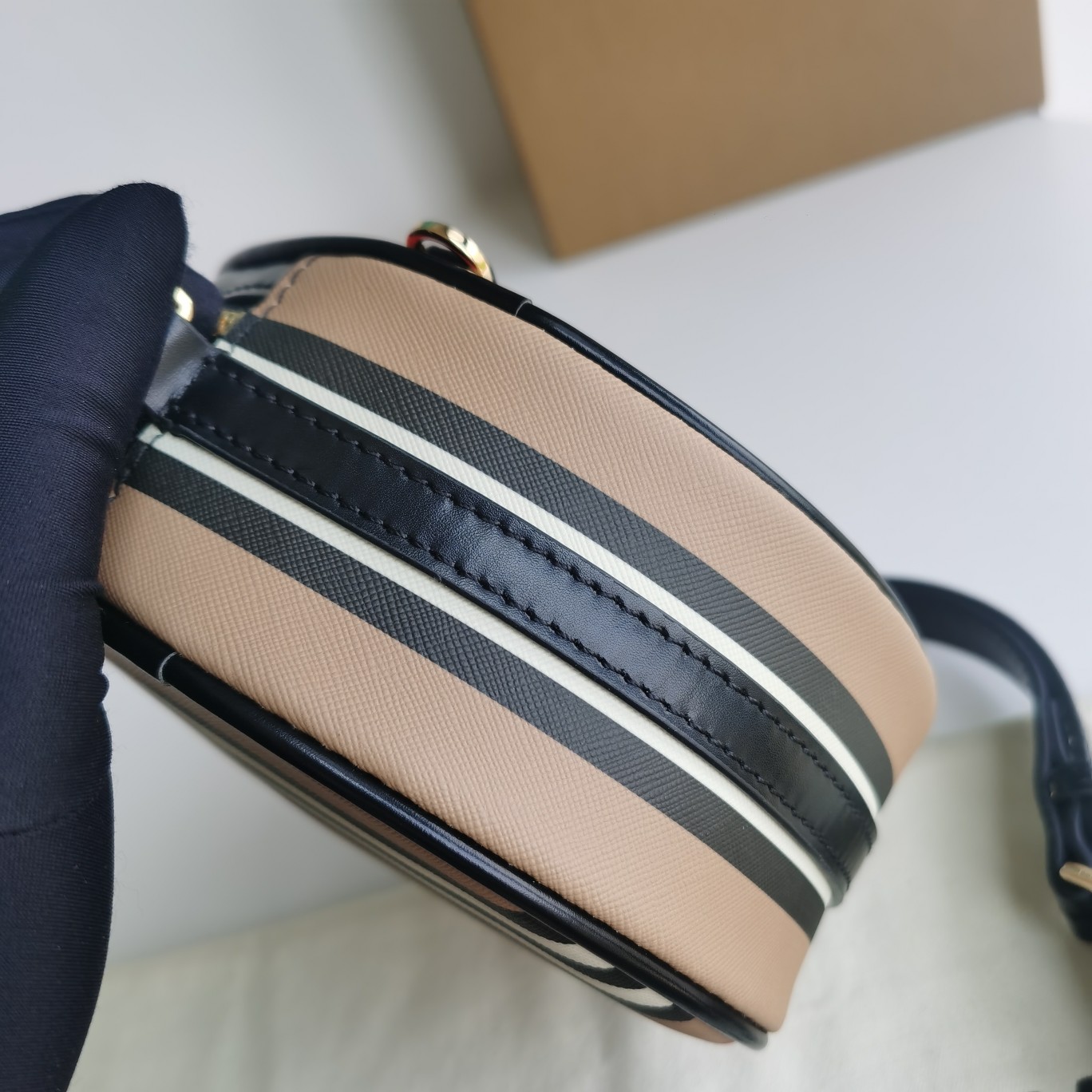 Bagsaaa Bv*b*rry Cotton Canvas Round Crossbody Bag - 17 x 7 x 17cm