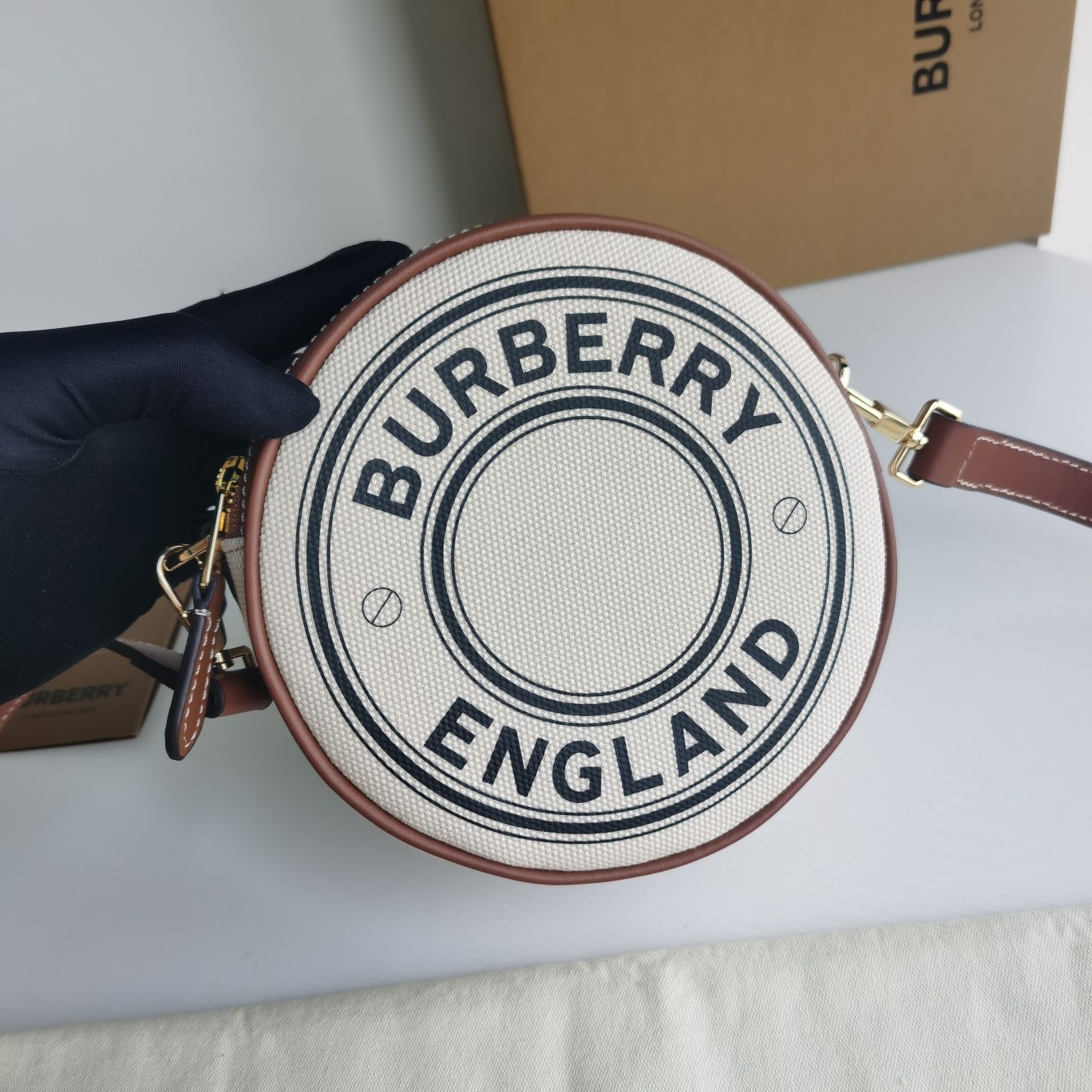 Bagsaaa Bv*b*rry Bag Logo Graphic Canvas And Leather L0vise - 17 x 7 x 17cm