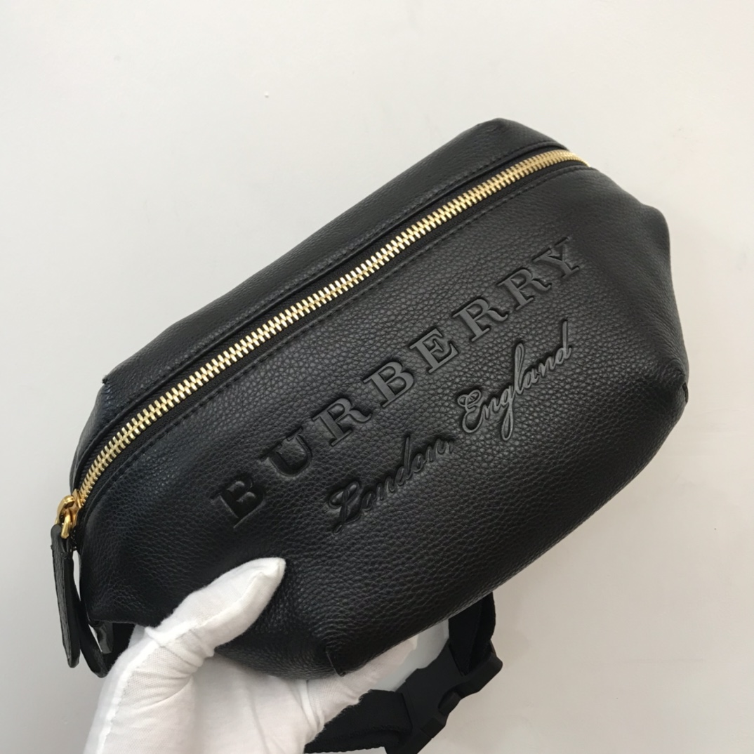 Bagsaa Bv*b*rry Wasit Bag in black Leather - 31 x 7.5 x 16cm