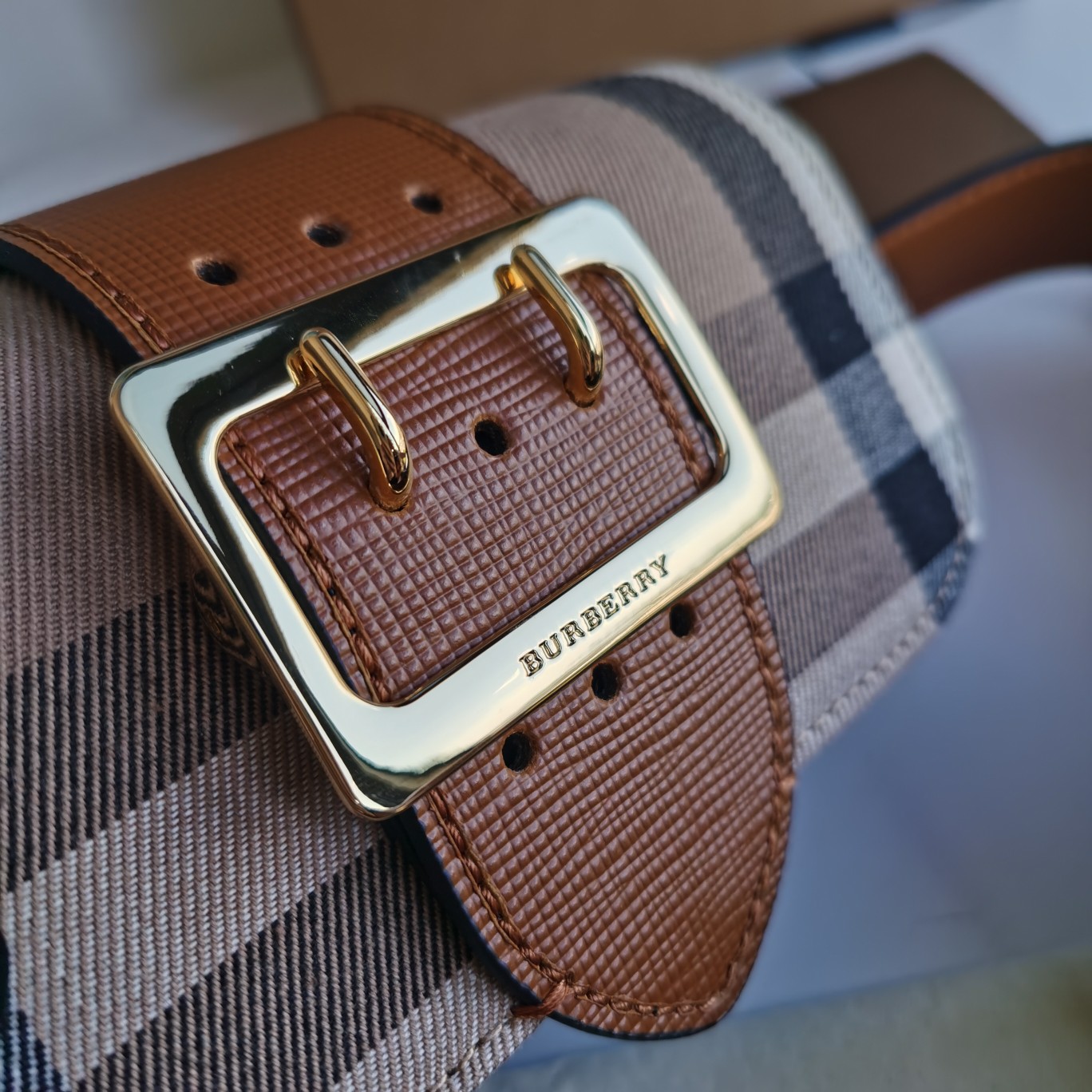 Bagsaaa Bv*b*rry House Check Bridle shoulder bag brown - 19×13.5×5ccm