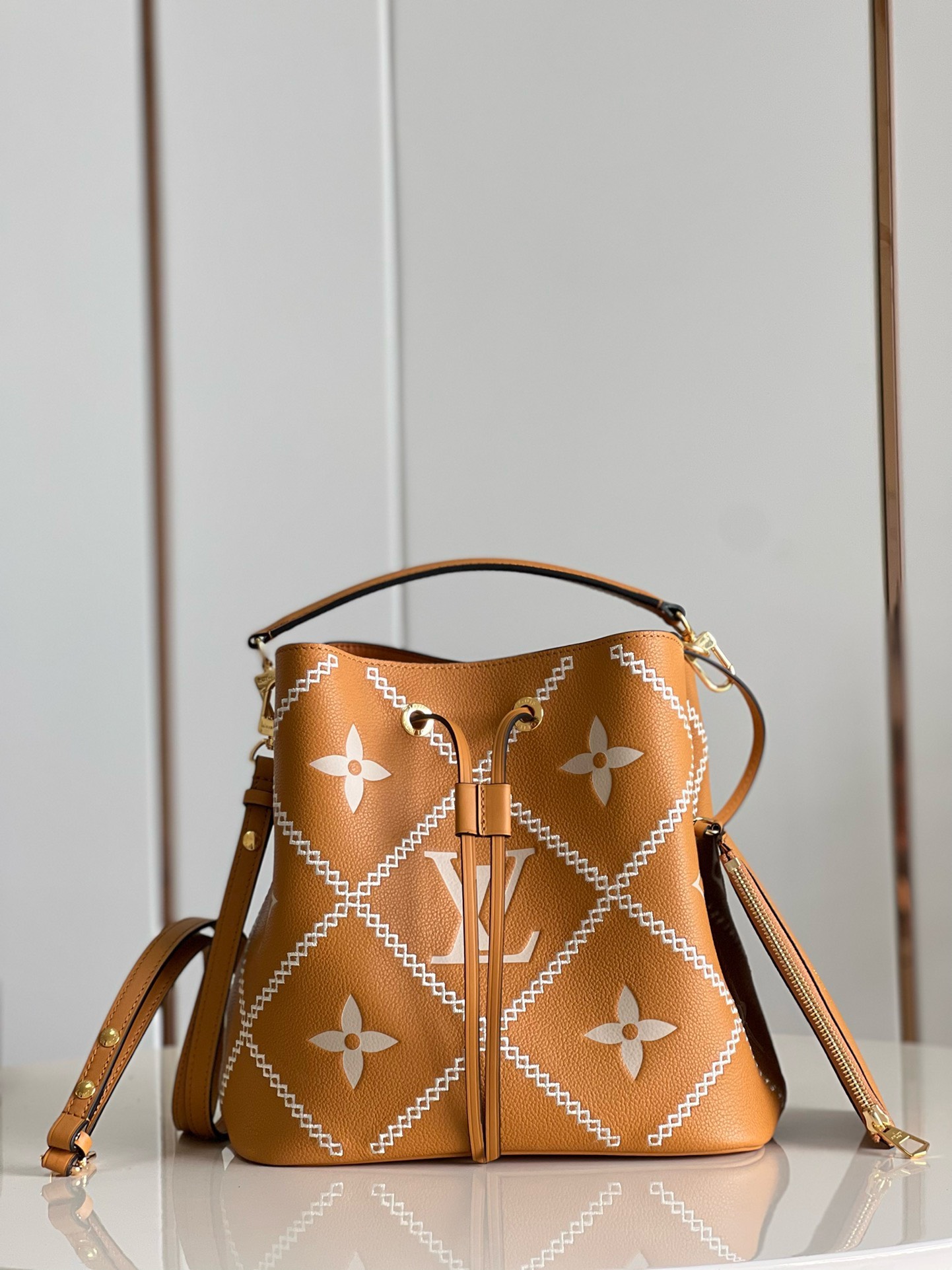Bagasaaa L0vis Vvtt0n NÉONOÉ MM Monogram Brown Bag