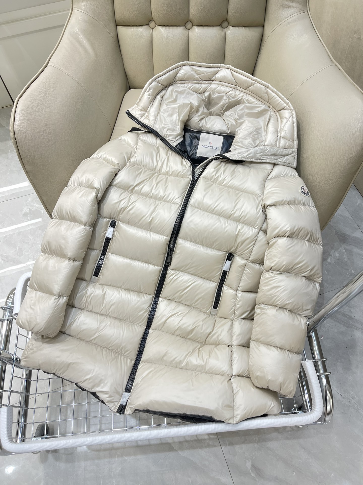 Bagsaaa Moncler Long Down White Jacket