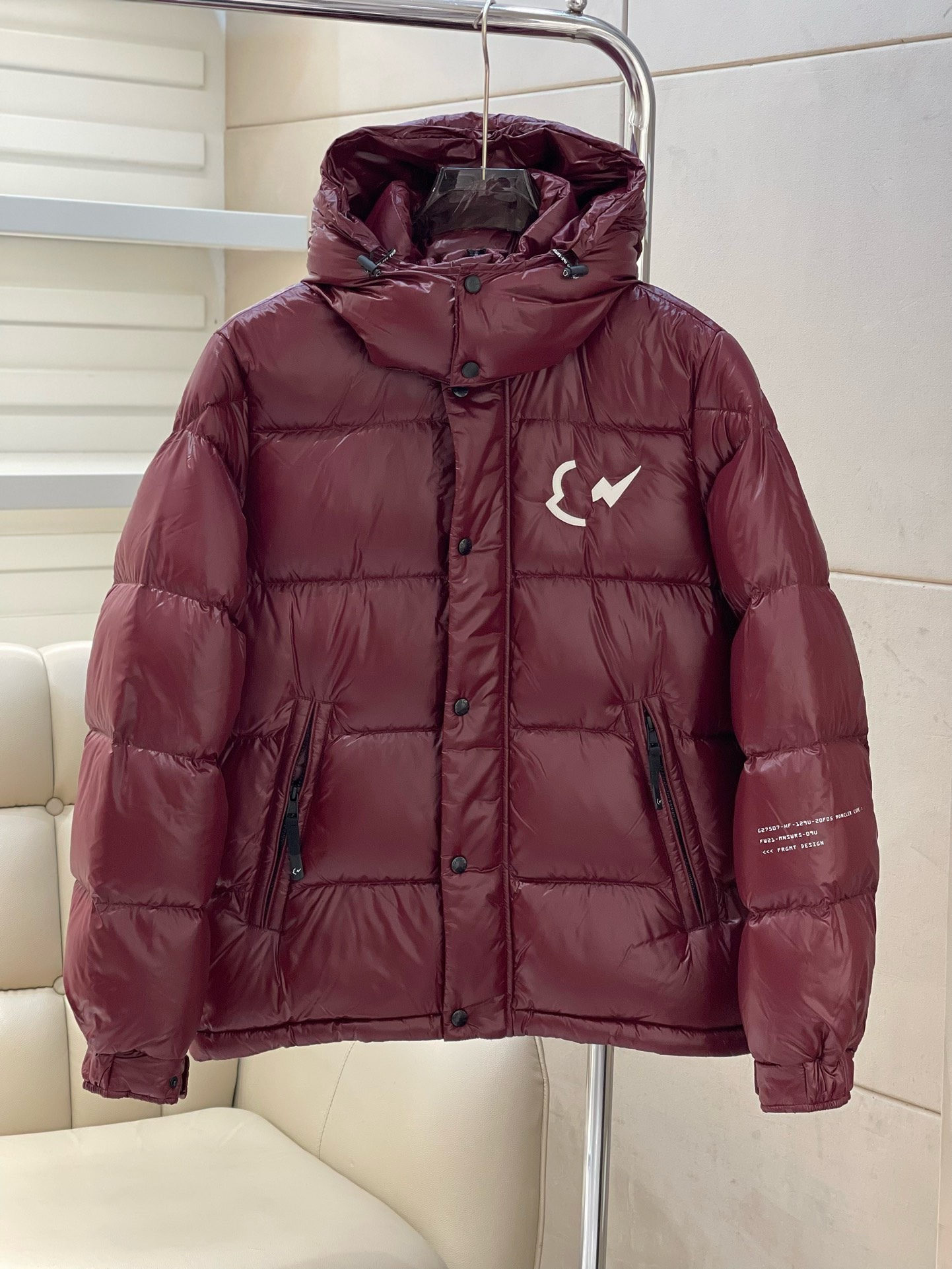 Bagsaaa Moncler Short Down Burgundy Jacket
