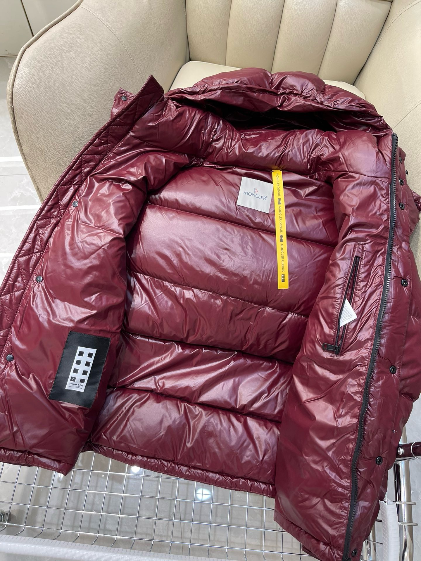 Bagsaaa Moncler Short Down Burgundy Jacket