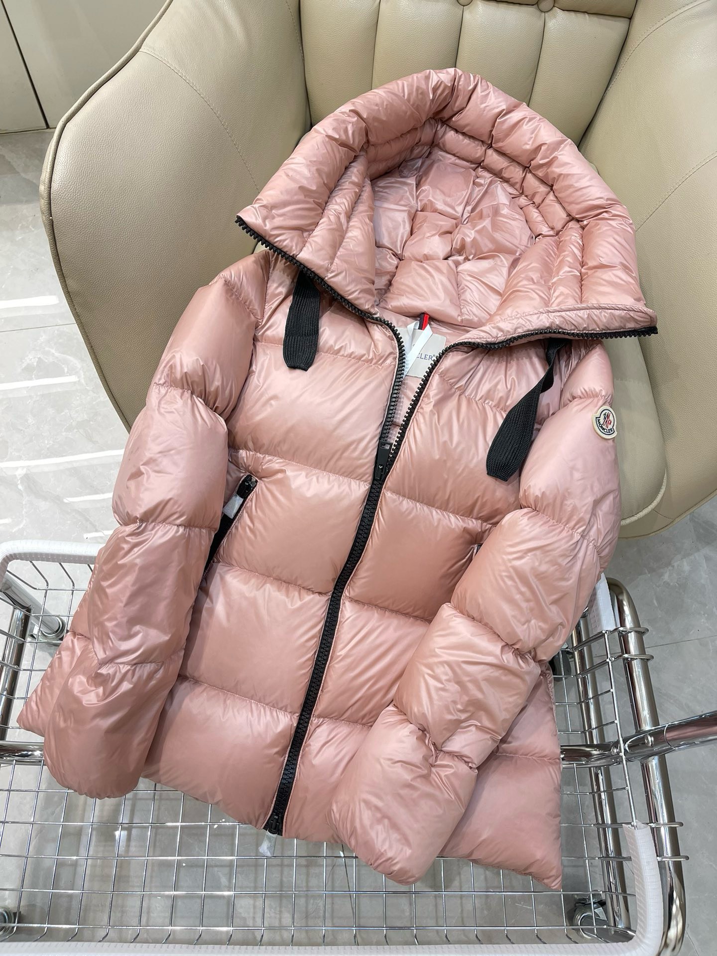 Bagsaaa Moncler Short Down Pink Jacket