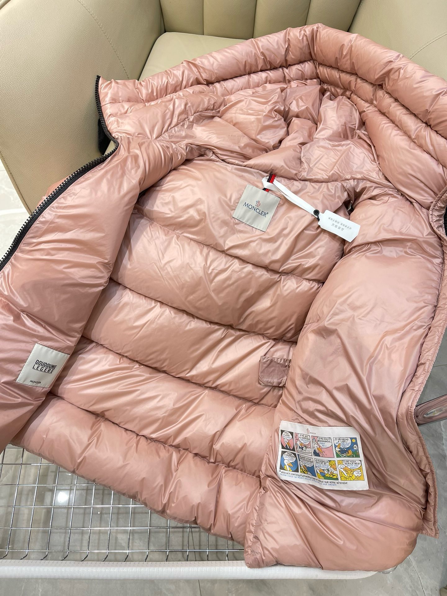 Bagsaaa Moncler Short Down Pink Jacket