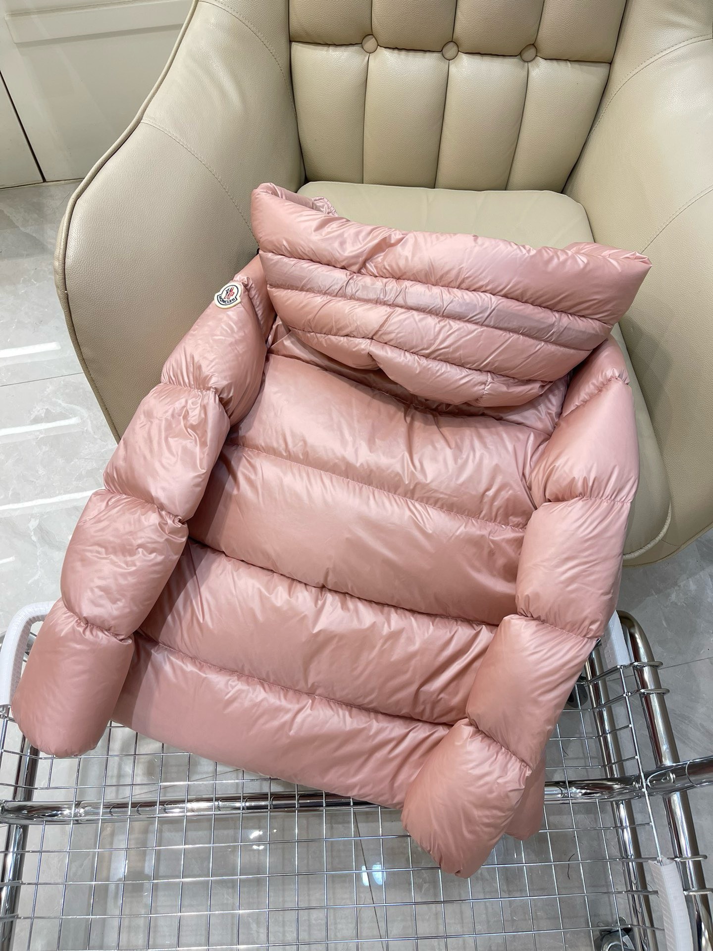 Bagsaaa Moncler Short Down Pink Jacket