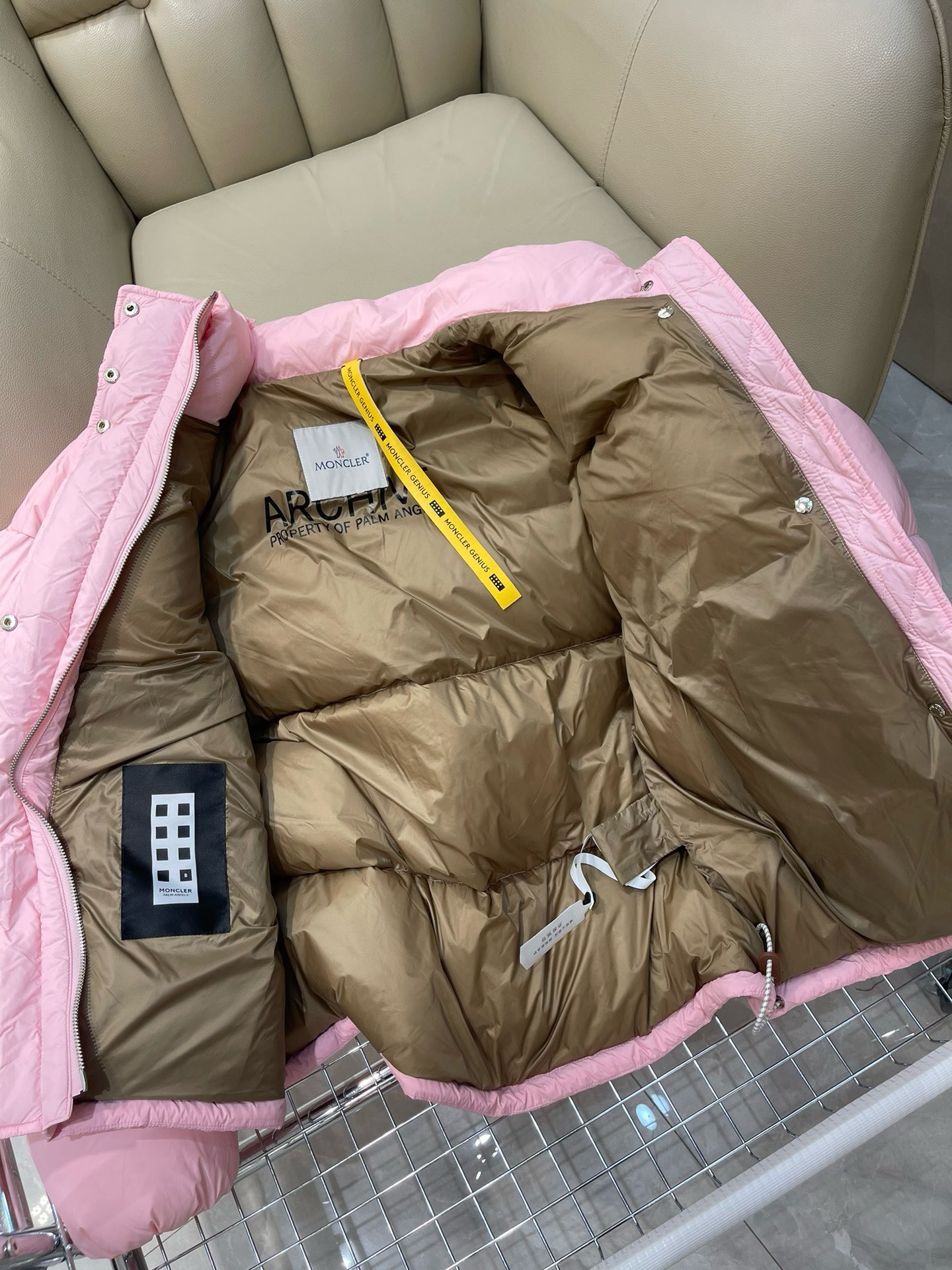 Bagsaaa Moncler Short Down Light Pink Jacket