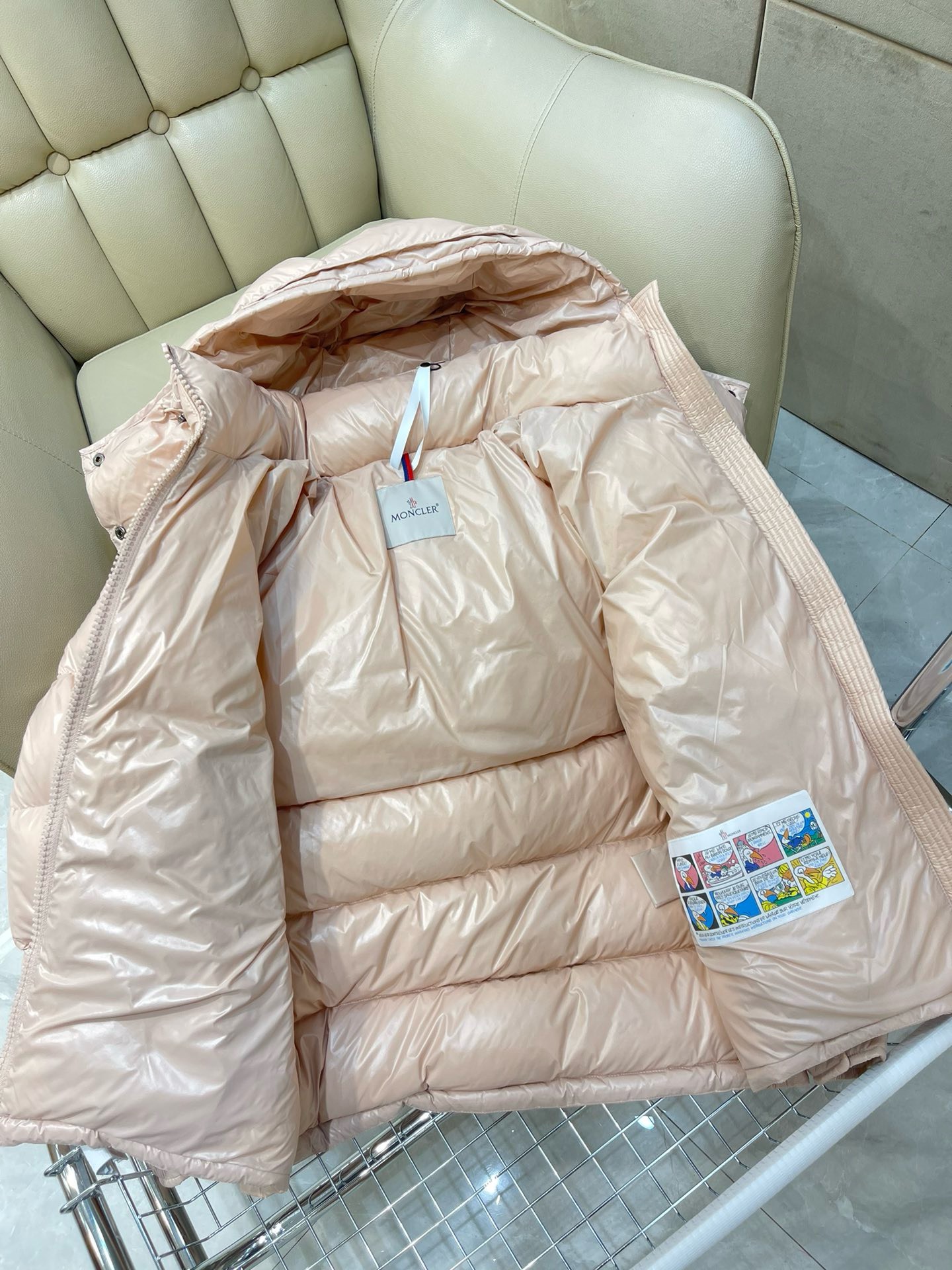 Bagsaaa Moncler Short Down Light Beige Jacket With Detachable hood