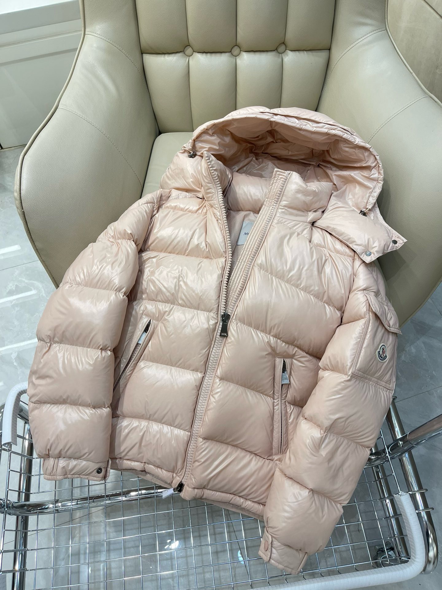 Bagsaaa Moncler Short Down Light Beige Jacket With Detachable hood