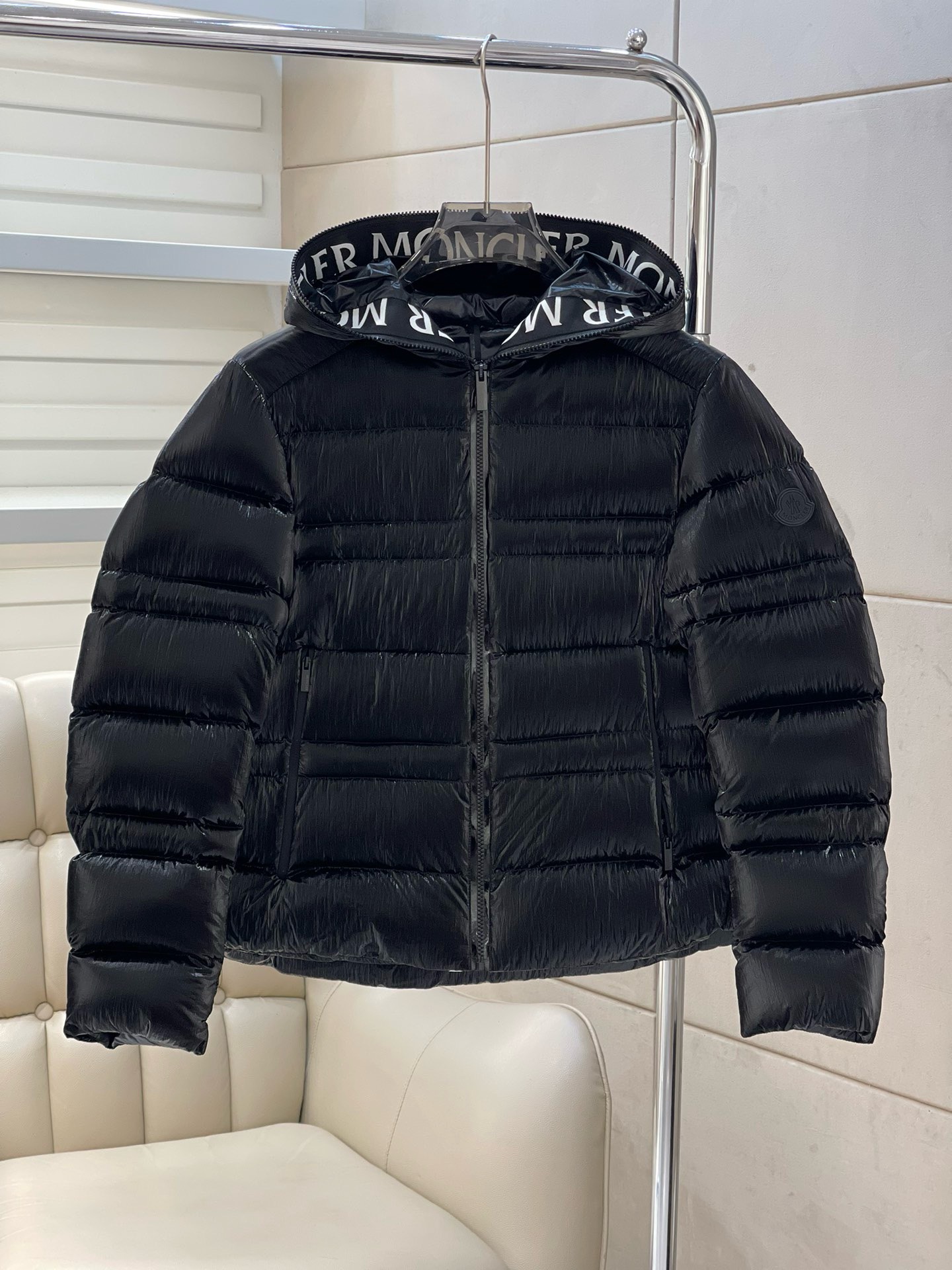 Bagsaaa Moncler Short Down All Black Jacket 
