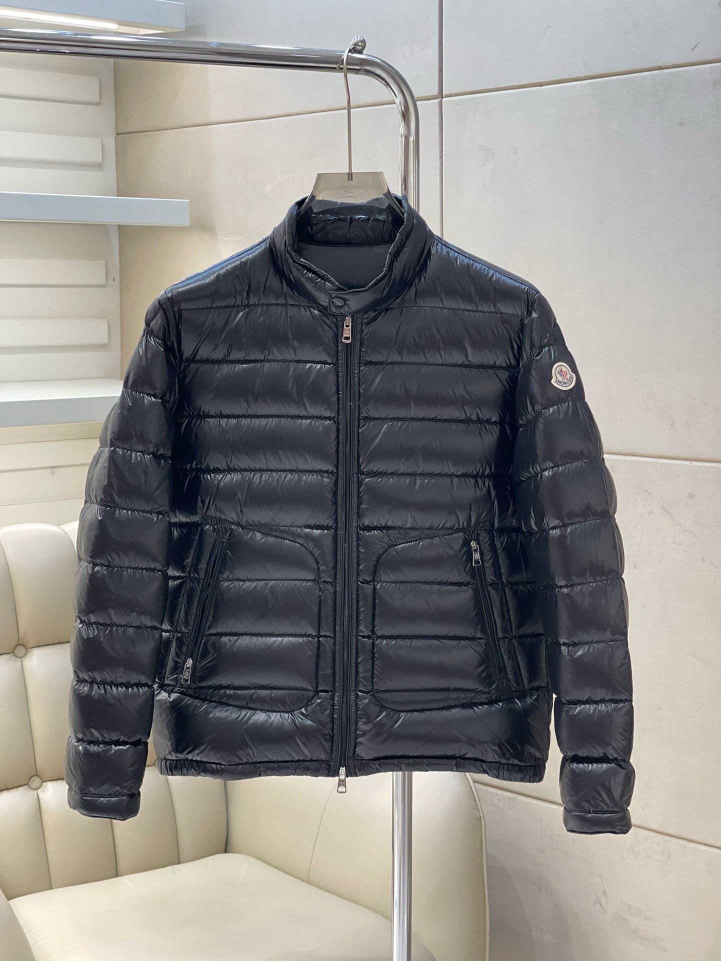 Bagsaaa Moncler Short Down All Black Jacket 02