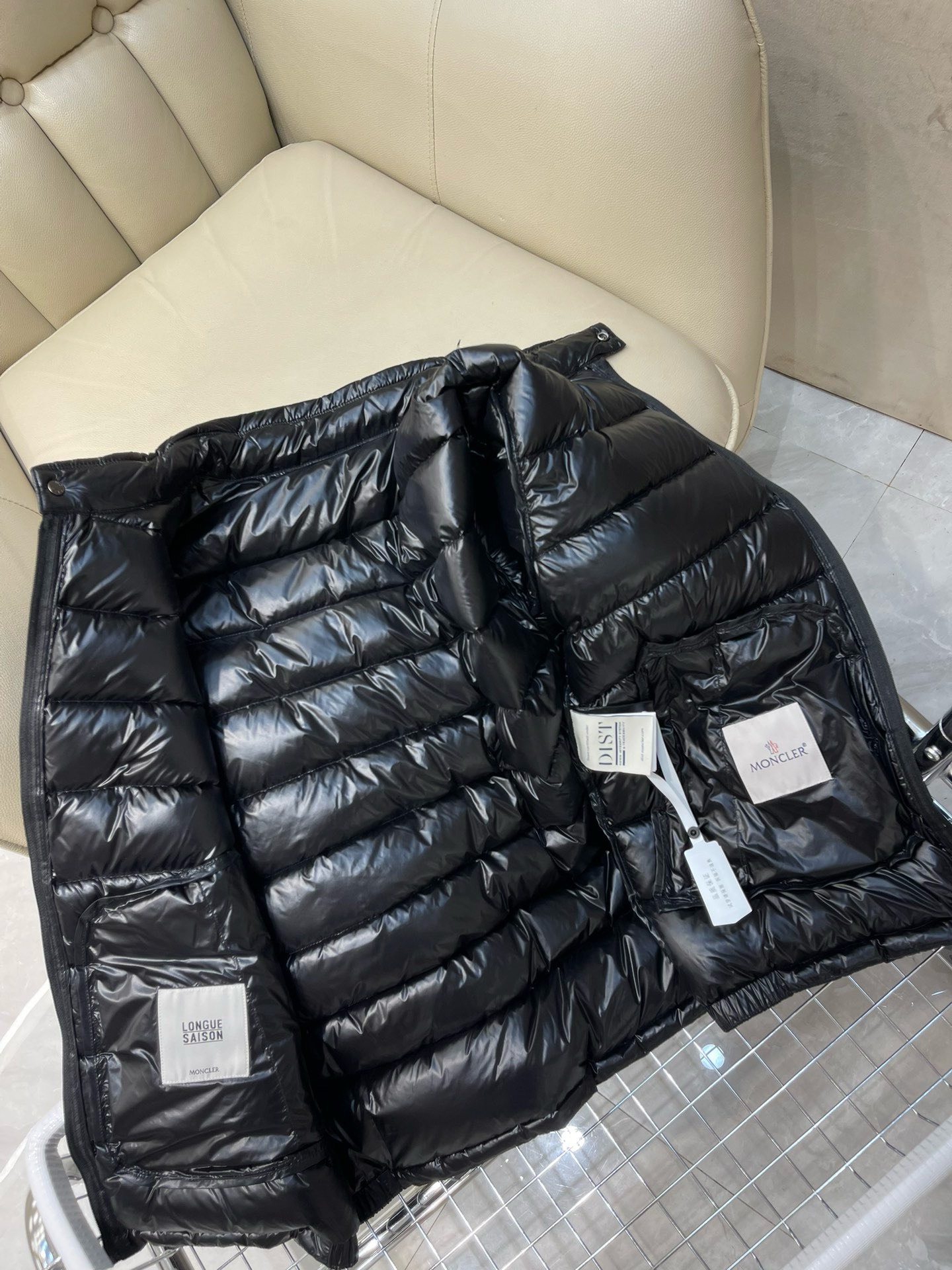 Bagsaaa Moncler Short Down All Black Jacket 02