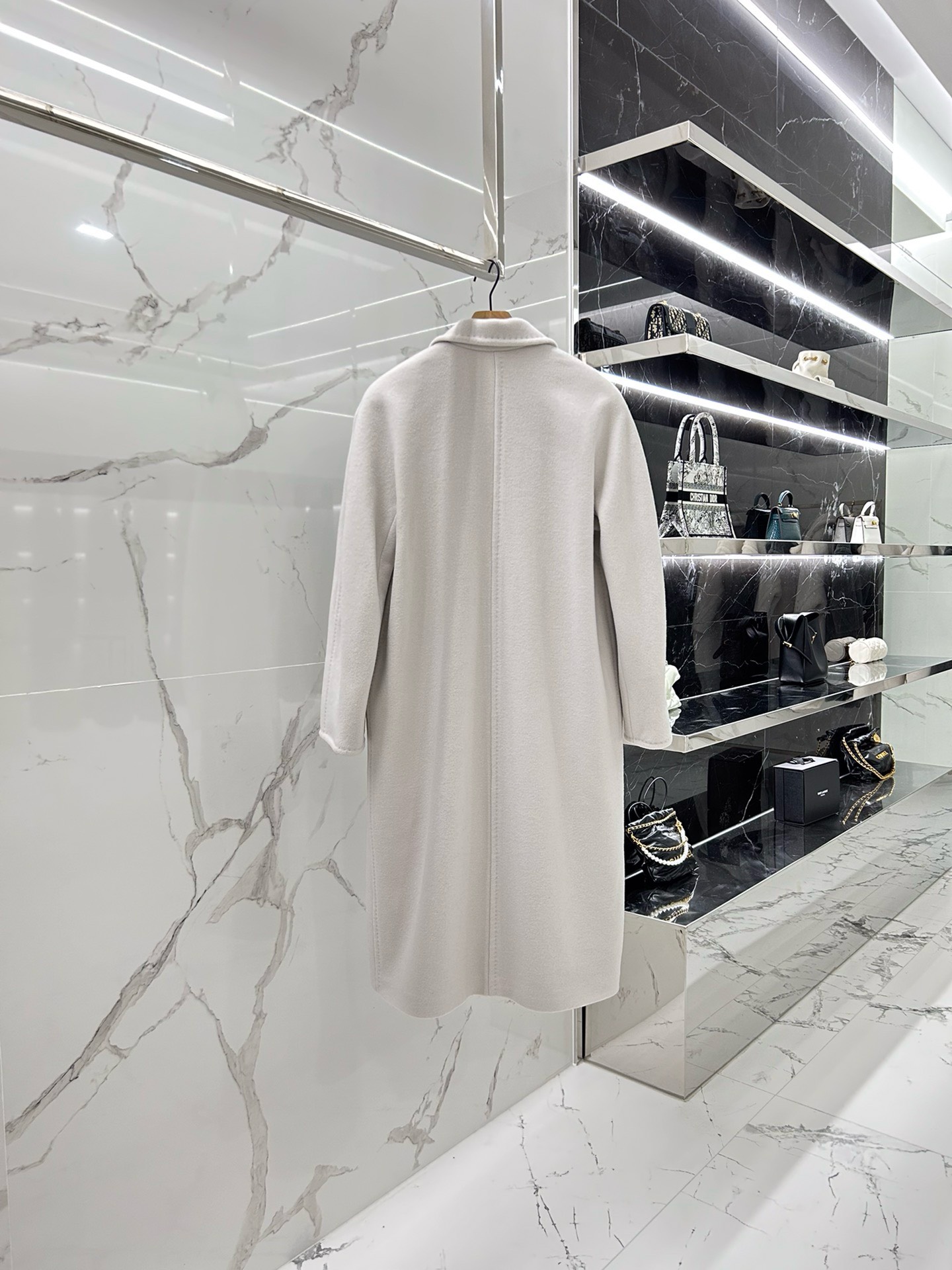 Bagsaaa Max Mara White Wool Long Coat