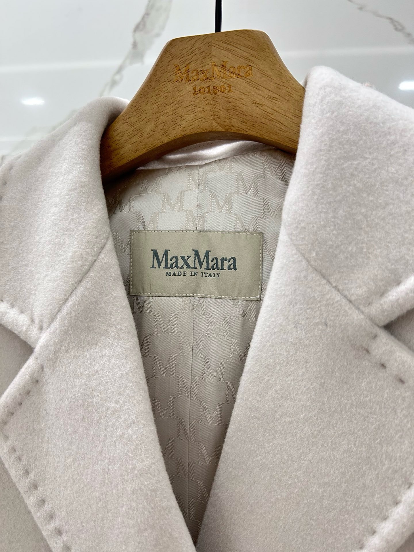 Bagsaaa Max Mara White Wool Long Coat