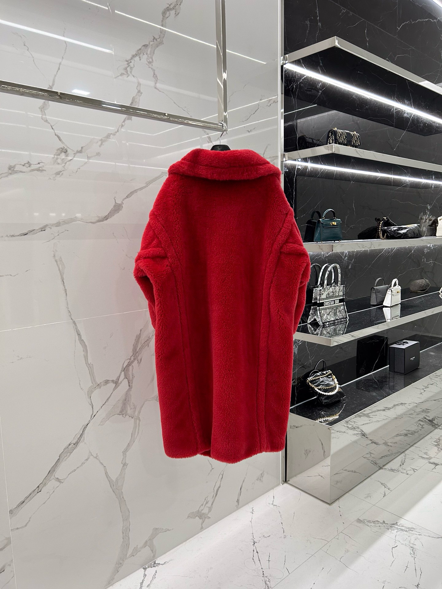 Bagsaaa Max Mara Shearling Long Coat Red