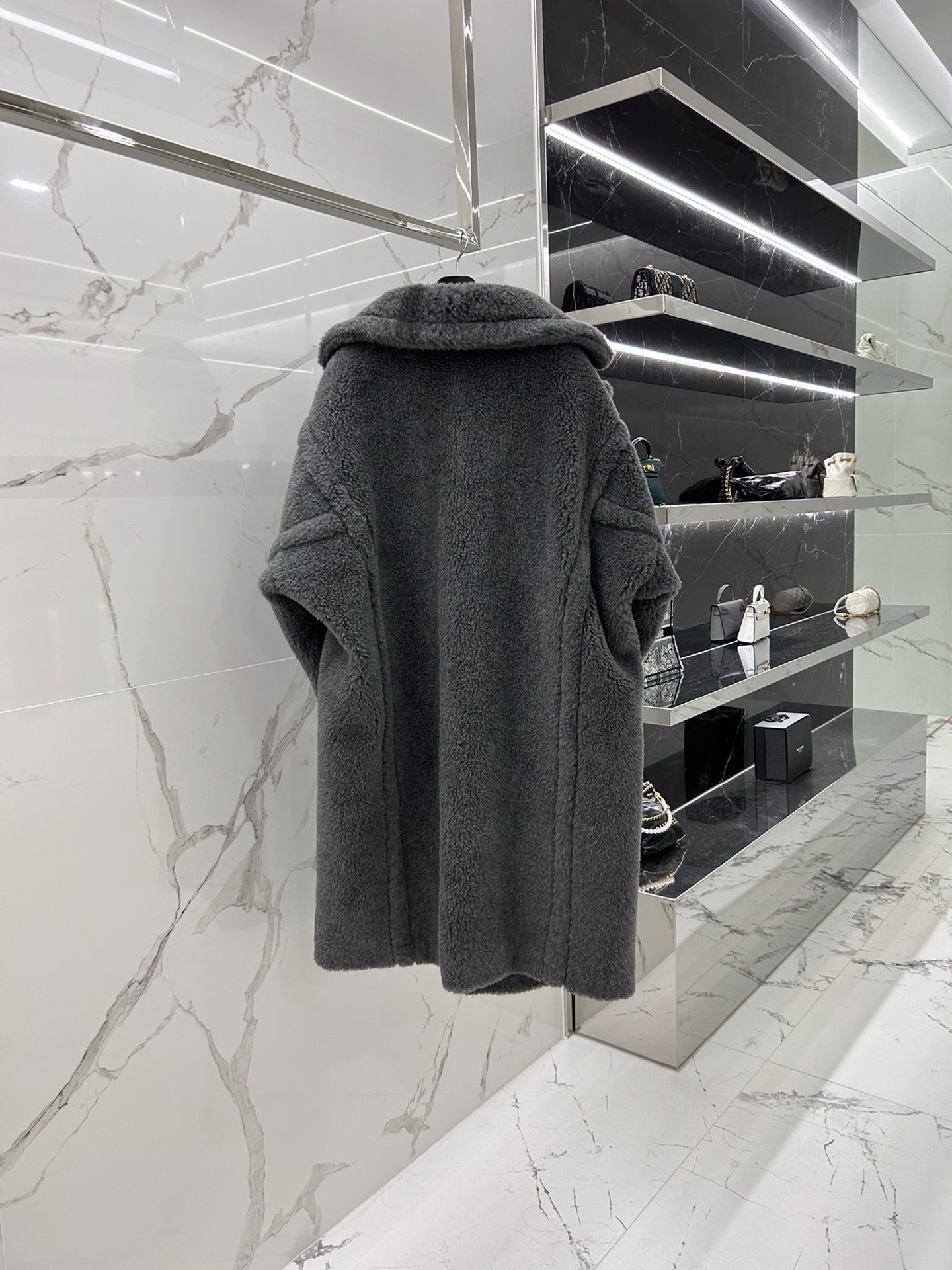Bagsaaa Max Mara Shearling Long Coat Grey