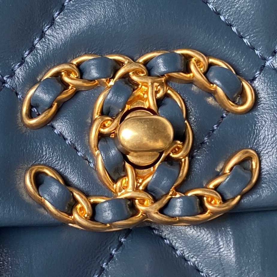 Bagsaaa Ch**el 19 Flap Bag 23k Blue - 13.5*20.5*5cm