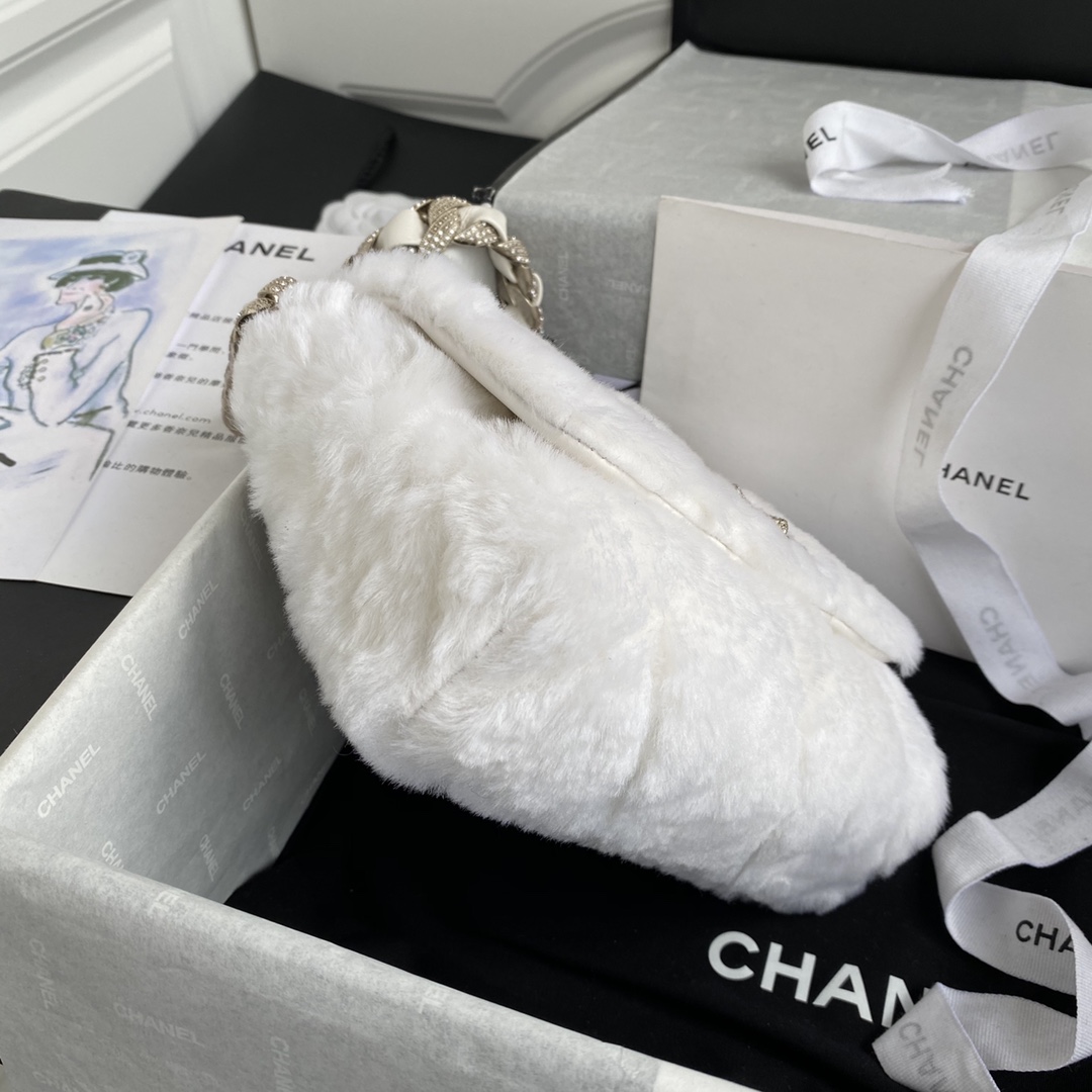 Bagsaaa Ch**el White Fur Bag - 1.5*21.5*6.5cm