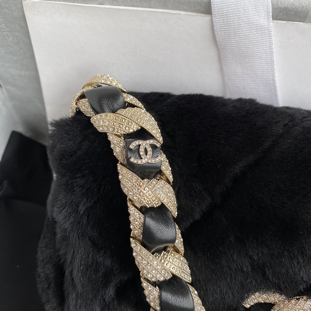 Bagsaaa Ch**el Black Fur Bag - 1.5*21.5*6.5cm