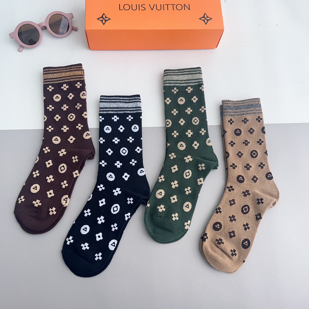 Bagsaaa Set L0vis Vvtt0n Monogram Socks 4 colors