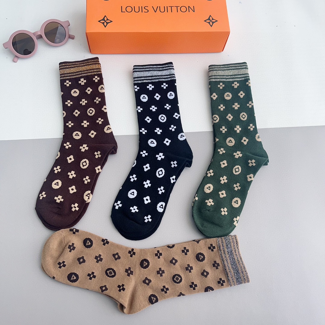 Bagsaaa Set L0vis Vvtt0n Monogram Socks 4 colors