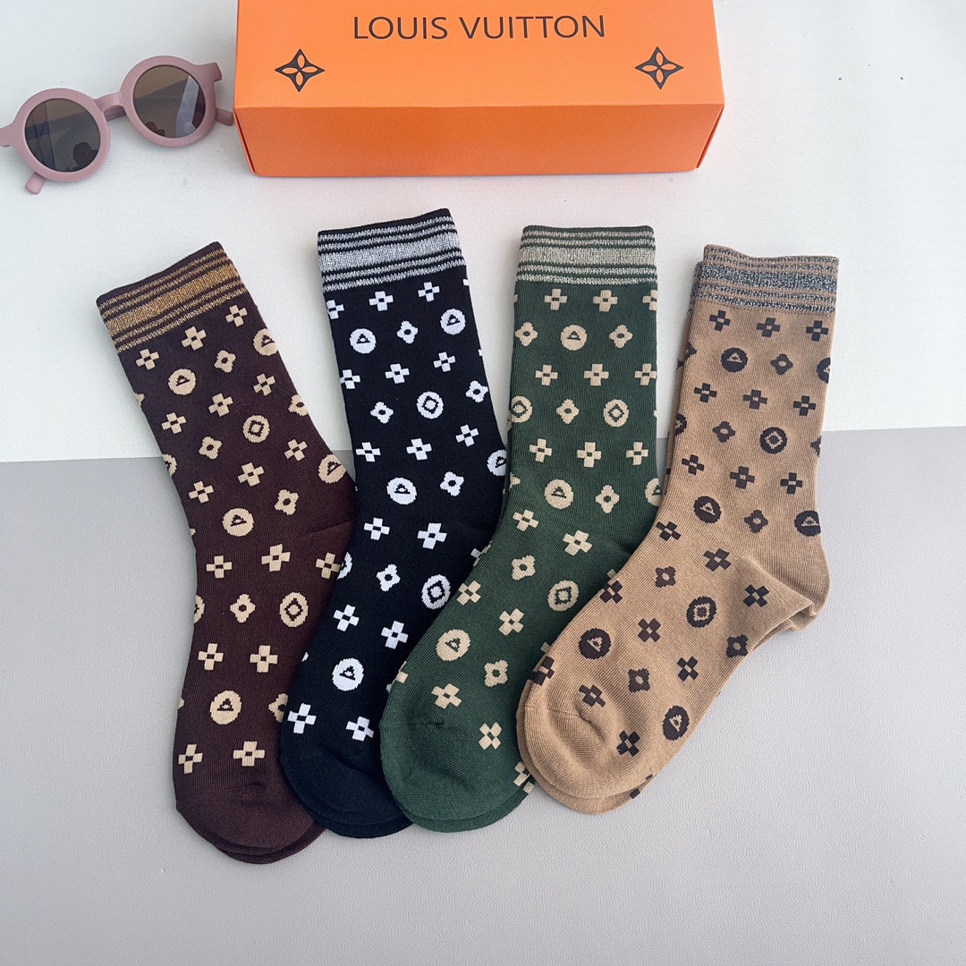 Bagsaaa Set L0vis Vvtt0n Monogram Socks 4 colors