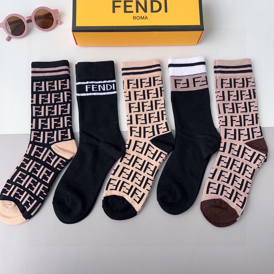 Bagsaaa Set F**di Socks 5 Styles