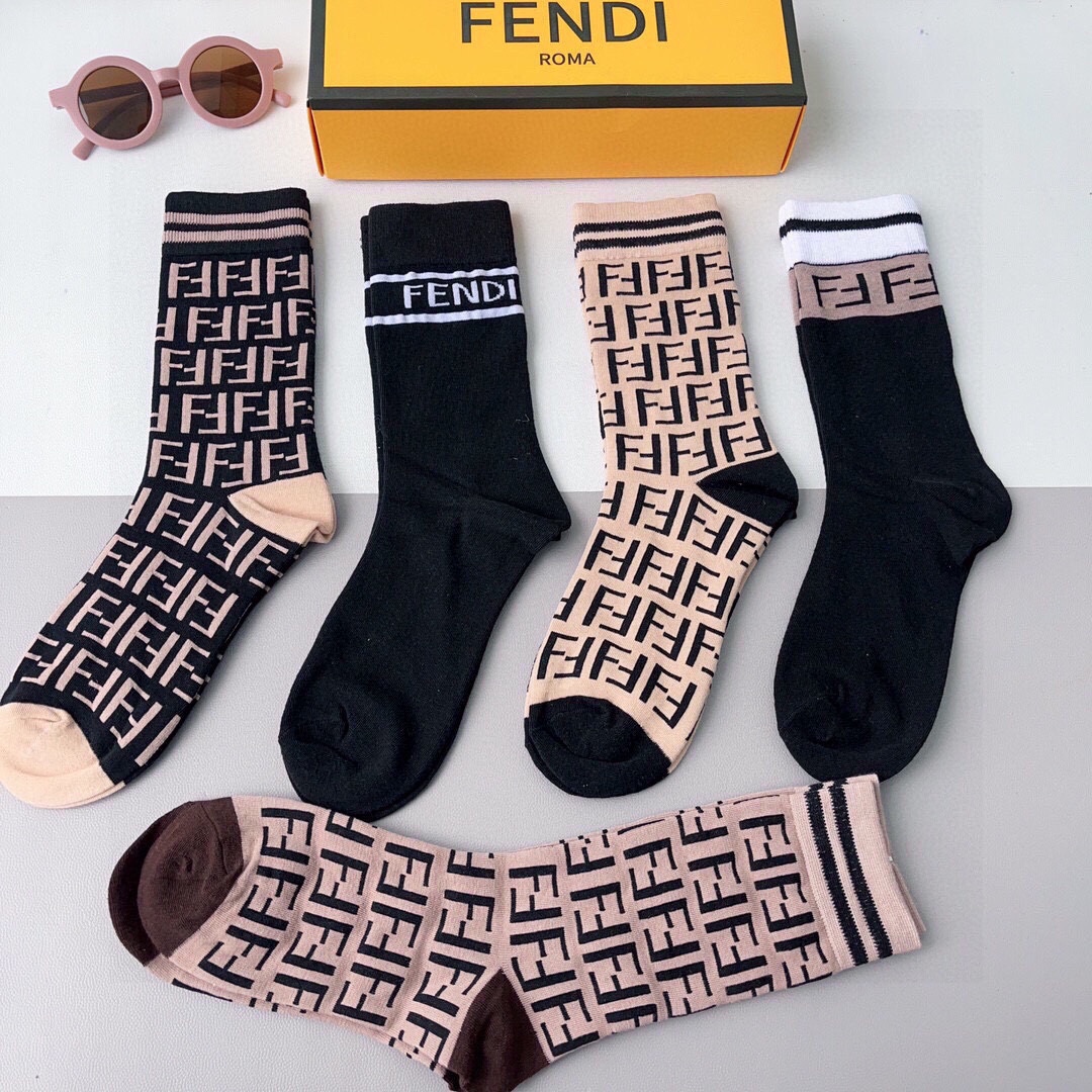Bagsaaa Set F**di Socks 5 Styles