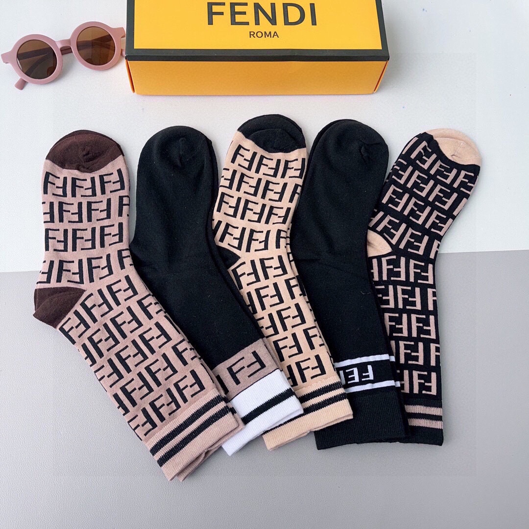 Bagsaaa Set F**di Socks 5 Styles