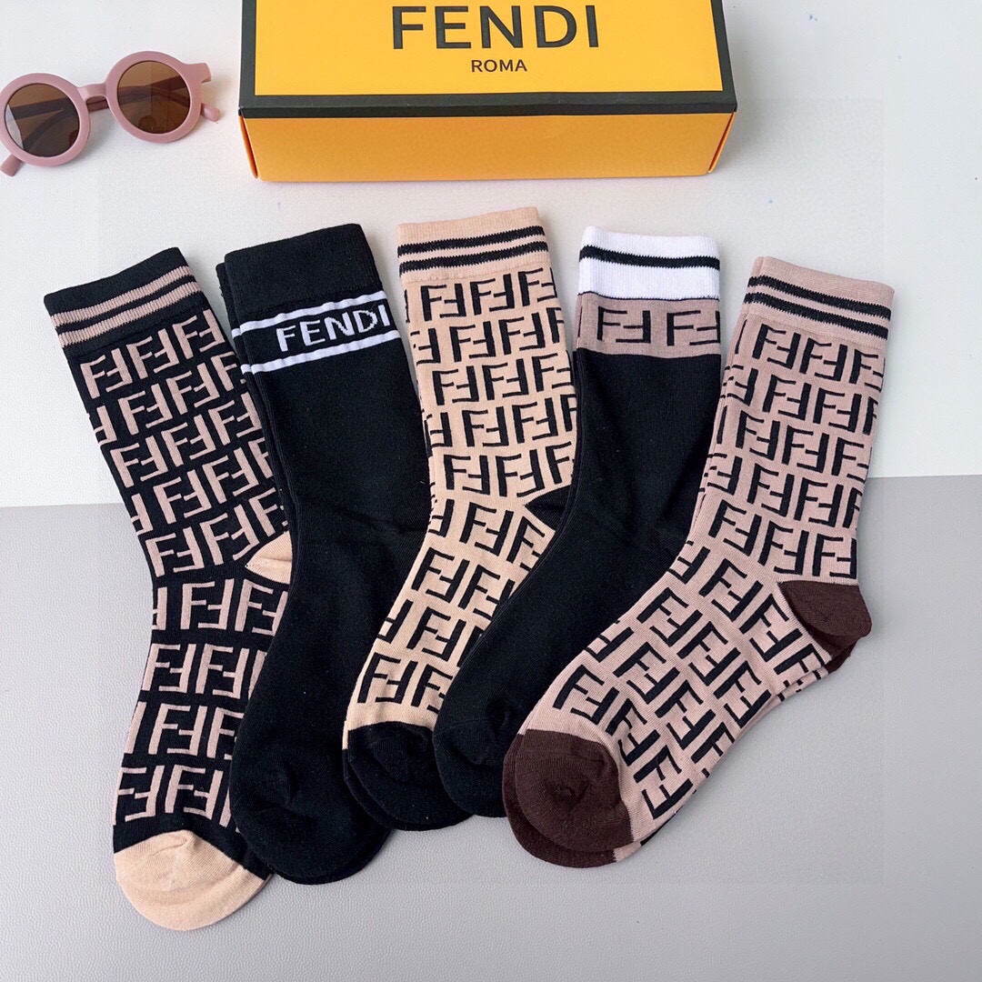 Bagsaaa Set F**di Socks 5 Styles