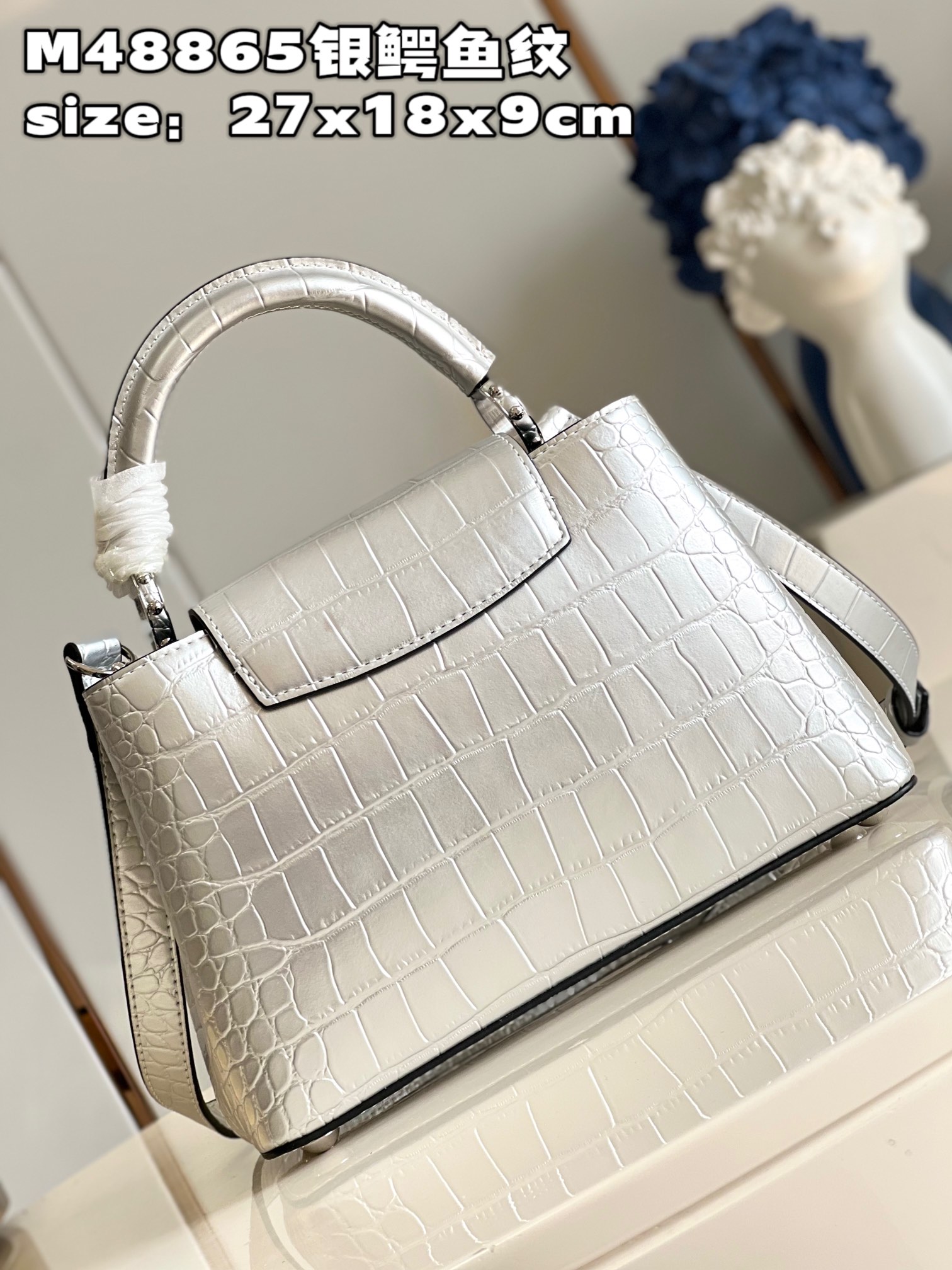 Bagsaaa L0vis Vvtt0n Capucines MM Crocodile in Silver - 27x18x9cm